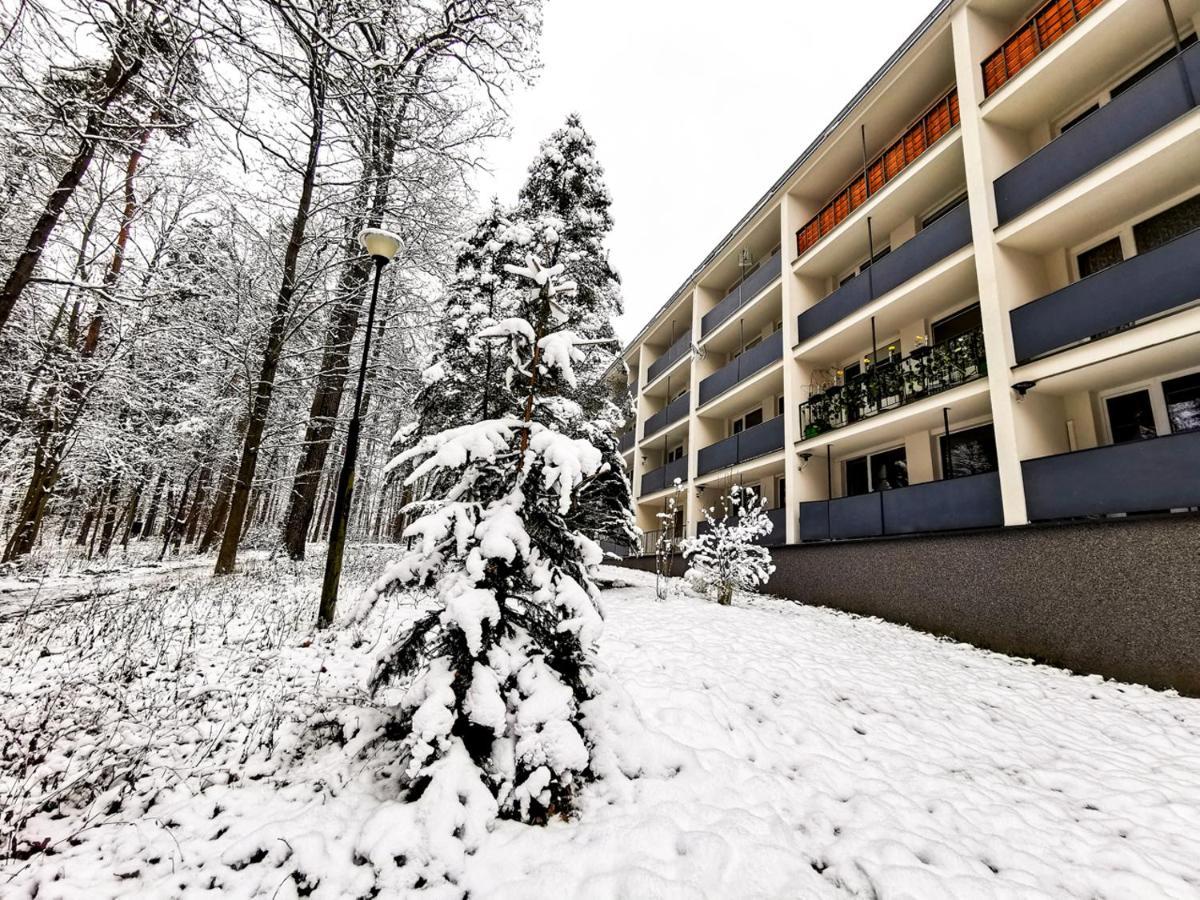 Apartament Z Widokiem Na Park Polanica-Zdroj Dış mekan fotoğraf
